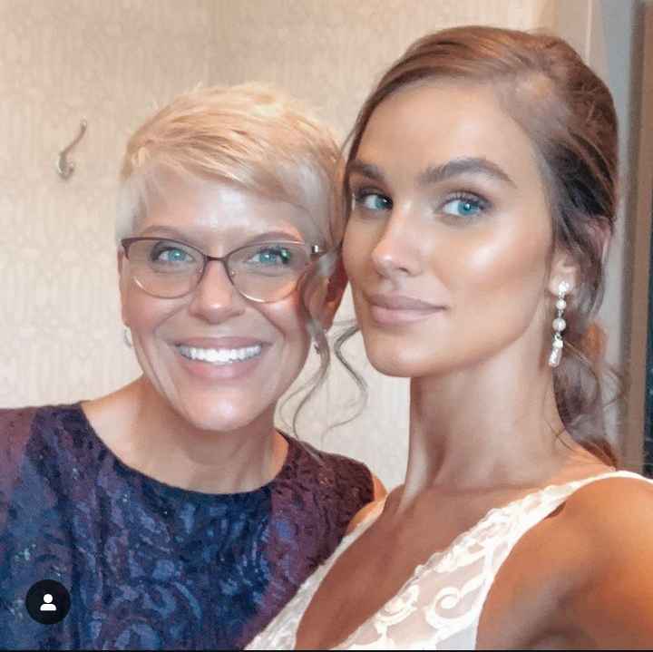 Image - Abbie Herbert with her mom, Stacie Oliveto Straughn, on her wedding day. 