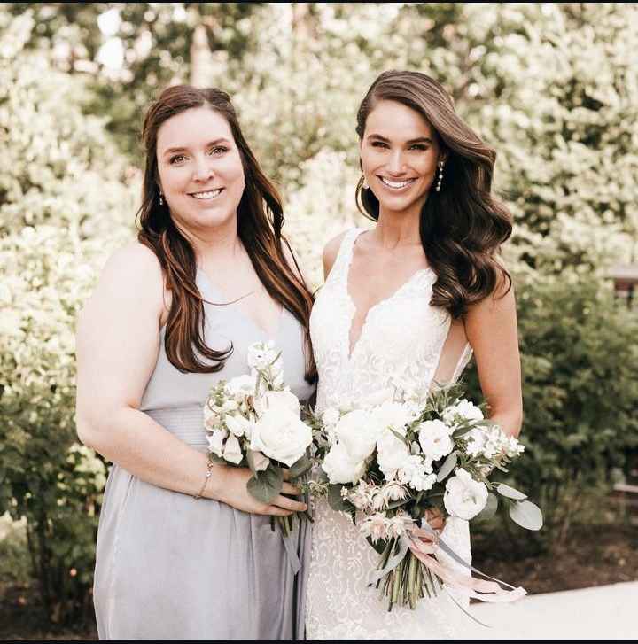 Image - Abbie Herbert with her older sister, Shelbie Ann Straughn-McCuskey. 